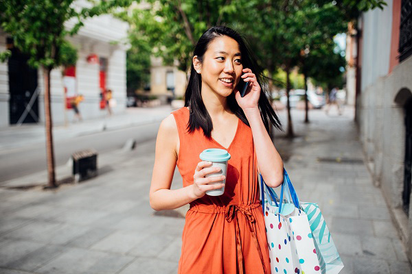 Contact Centre: Enhance the customer and agent experience with outbound calls.